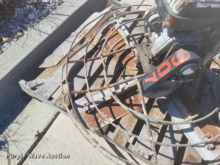 image for item MI9800 (3) concrete trowels