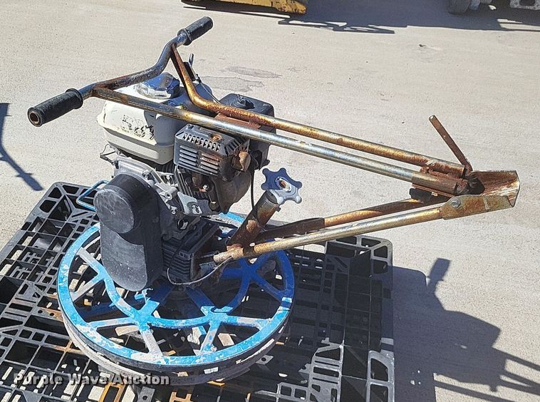 image for item MI9800 (3) concrete trowels