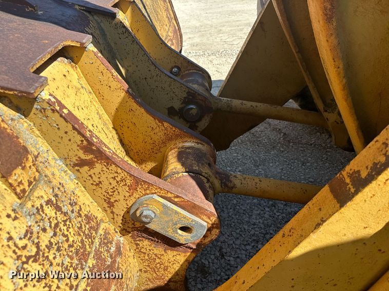 image for item MQ9317 1982 Caterpillar 980C  wheel loader