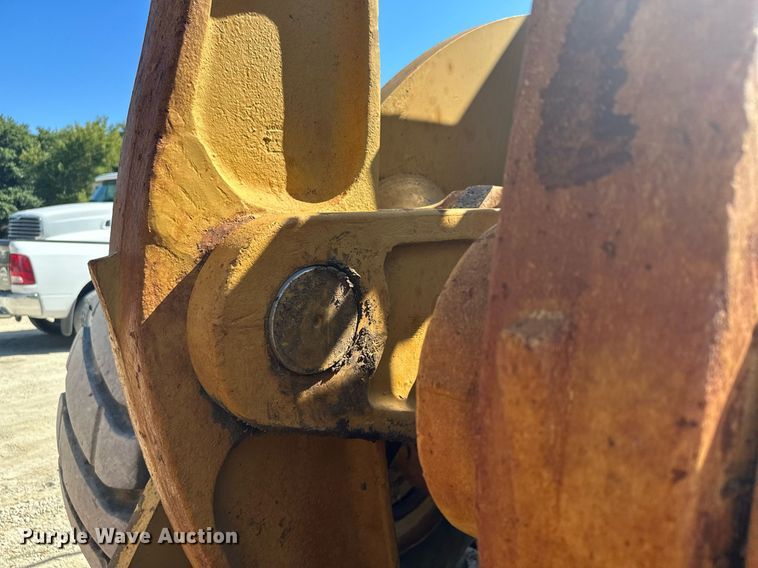 image for item MQ9317 1982 Caterpillar 980C  wheel loader