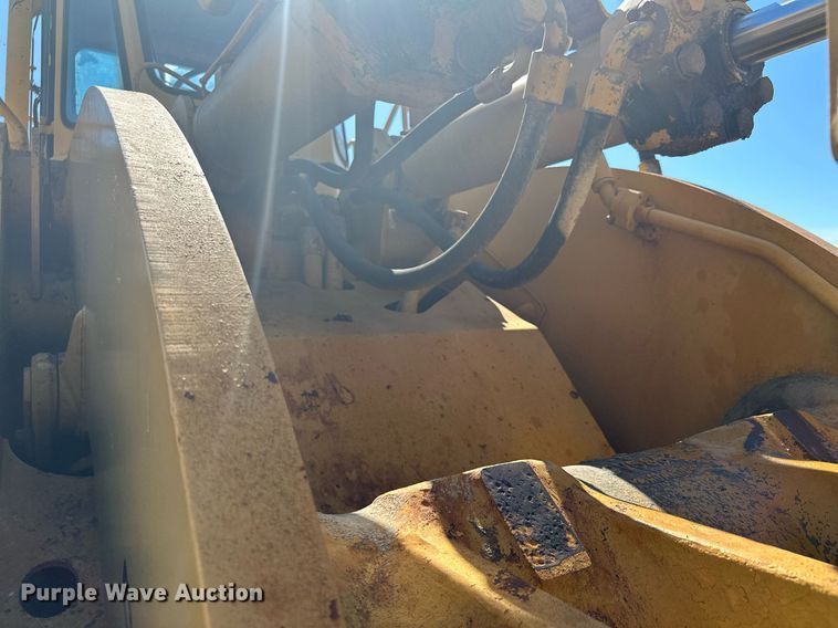 image for item MQ9317 1982 Caterpillar 980C  wheel loader