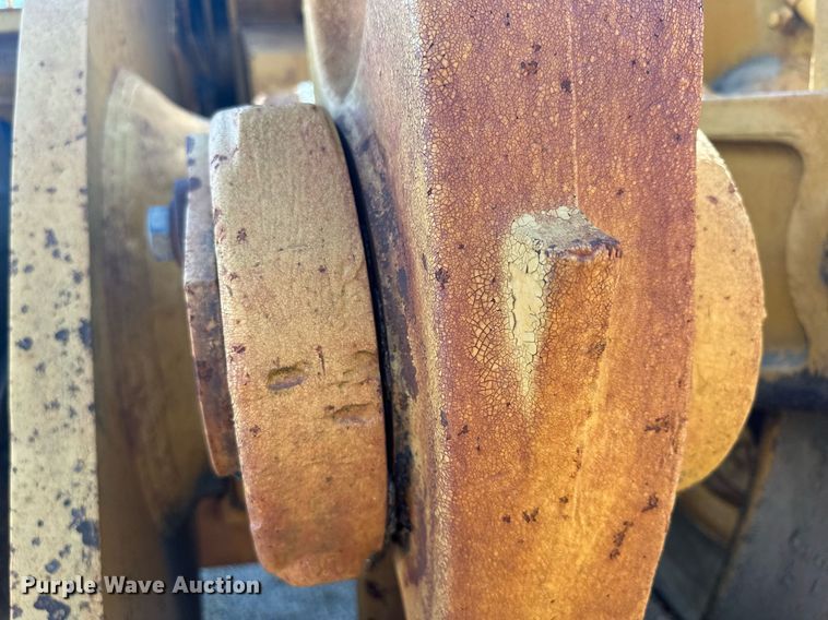 image for item MQ9317 1982 Caterpillar 980C  wheel loader