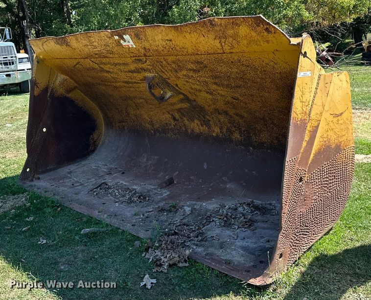 image for item MQ9320 132" W wheel loader bucket