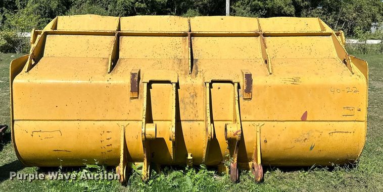 image for item MQ9320 132" W wheel loader bucket