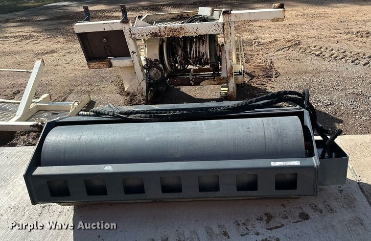 image for item MQ9440 Wolverine  60" W skid steer vibratory roller