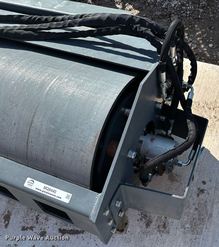 image for item MQ9440 Wolverine  60" W skid steer vibratory roller