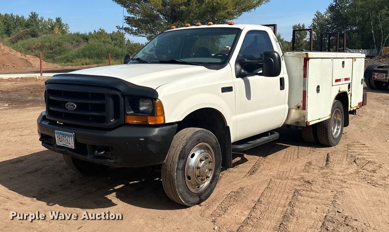 image for item MQ9441 2000 Ford F450 Super Duty  utility / service truck