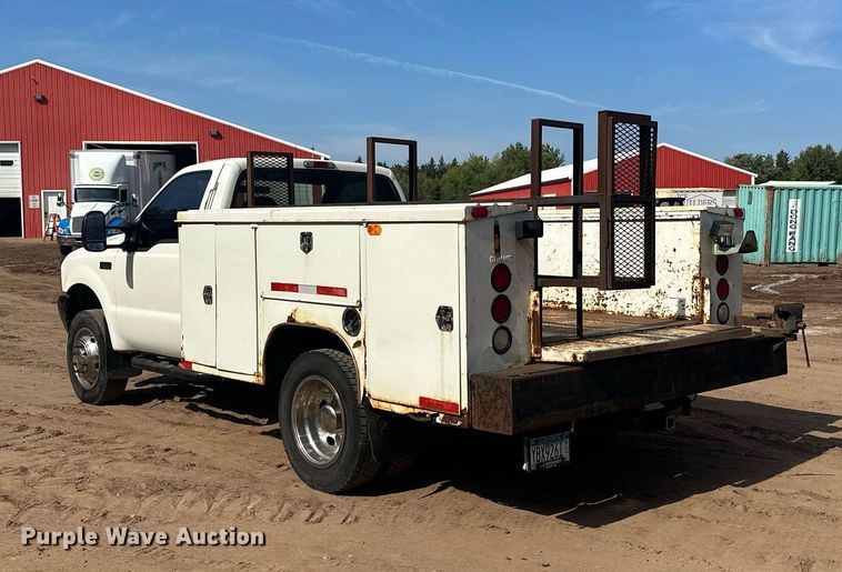 image for item MQ9441 2000 Ford F450 Super Duty  utility / service truck