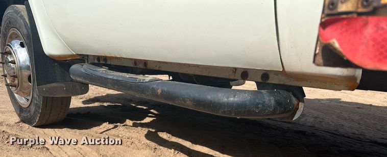 image for item MQ9441 2000 Ford F450 Super Duty  utility / service truck