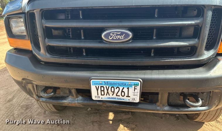 image for item MQ9441 2000 Ford F450 Super Duty  utility / service truck