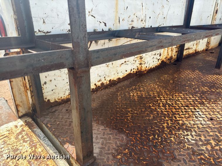 image for item MQ9441 2000 Ford F450 Super Duty  utility / service truck