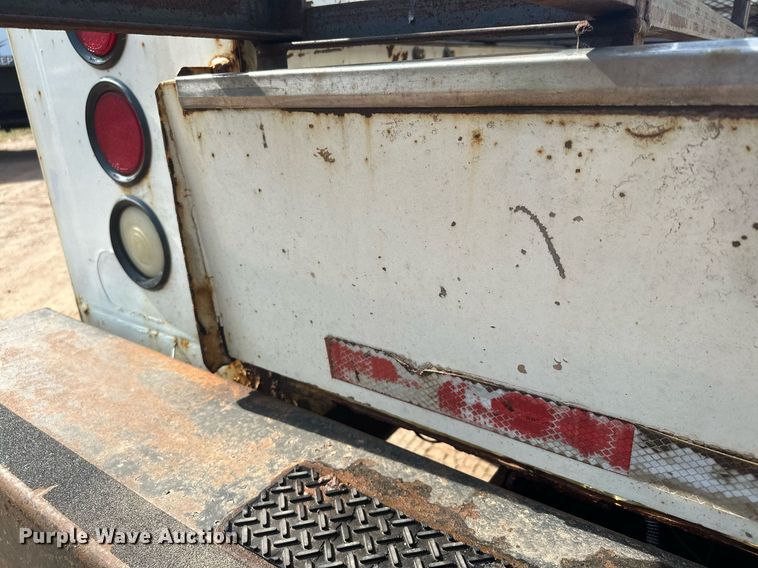 image for item MQ9441 2000 Ford F450 Super Duty  utility / service truck