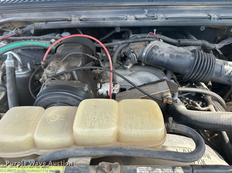 image for item MQ9441 2000 Ford F450 Super Duty  utility / service truck