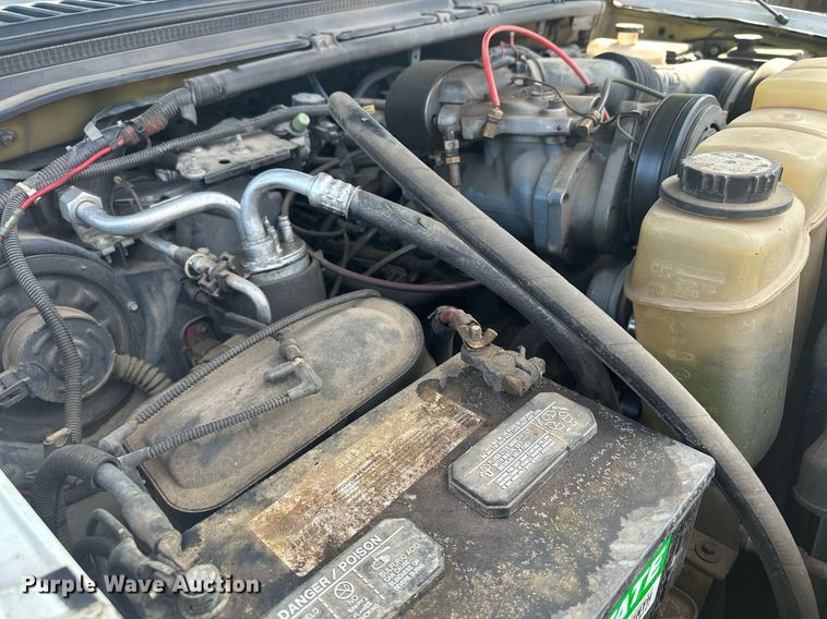 image for item MQ9441 2000 Ford F450 Super Duty  utility / service truck