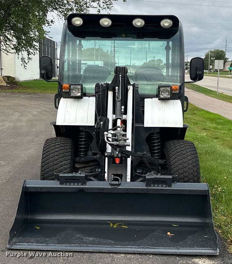 image for item MQ9475 2014 Bobcat 5600  utility vehicle