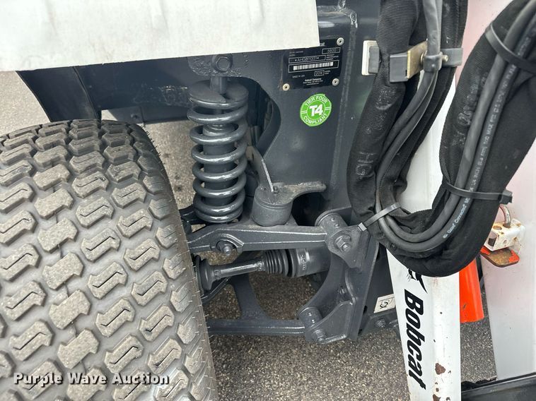 image for item MQ9475 2014 Bobcat 5600  utility vehicle