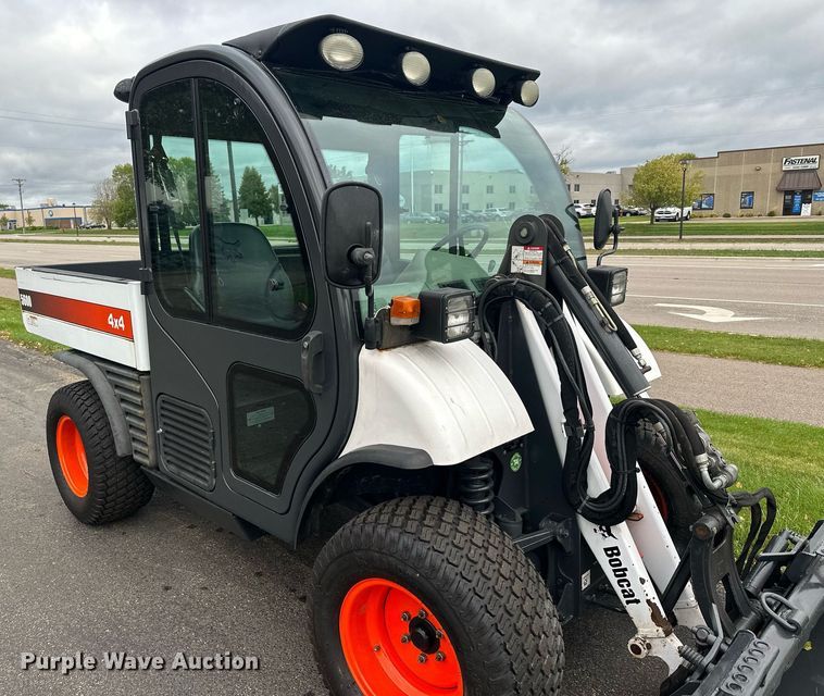 image for item MQ9475 2014 Bobcat 5600  utility vehicle