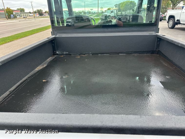 image for item MQ9475 2014 Bobcat 5600  utility vehicle