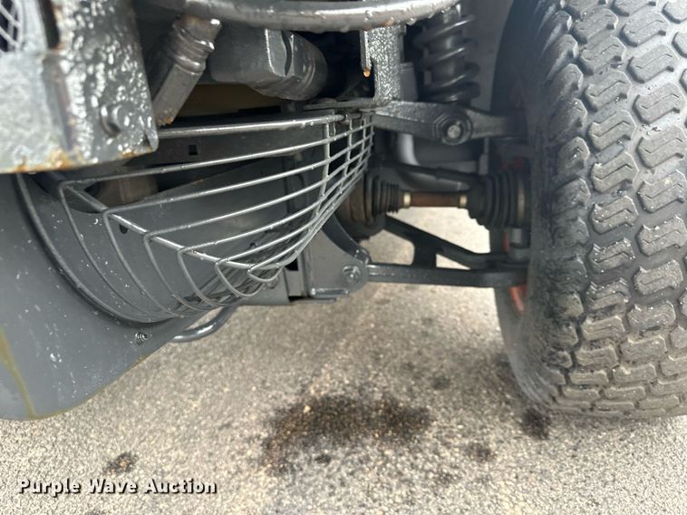 image for item MQ9475 2014 Bobcat 5600  utility vehicle