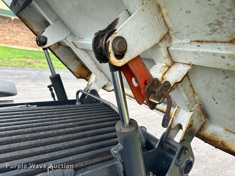 image for item MQ9475 2014 Bobcat 5600  utility vehicle