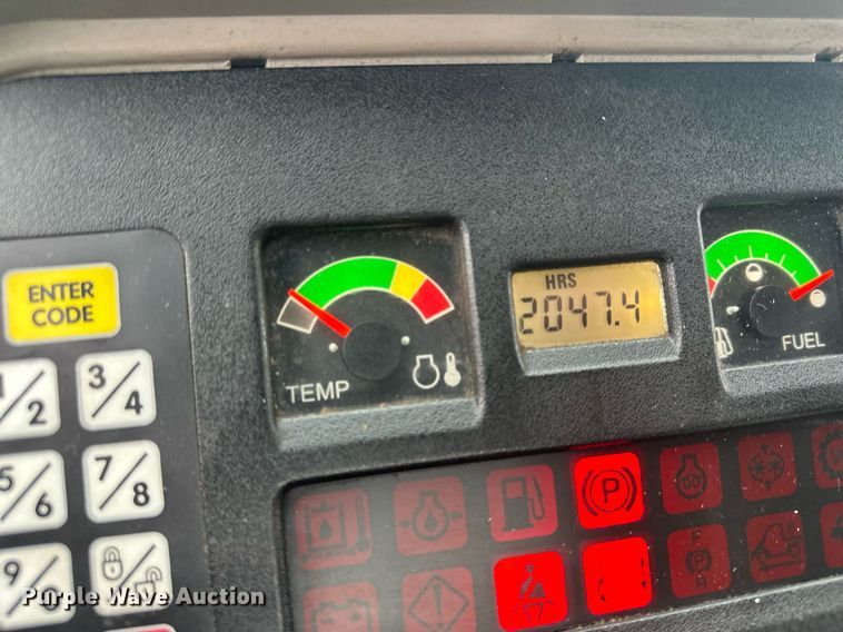 image for item MQ9475 2014 Bobcat 5600  utility vehicle