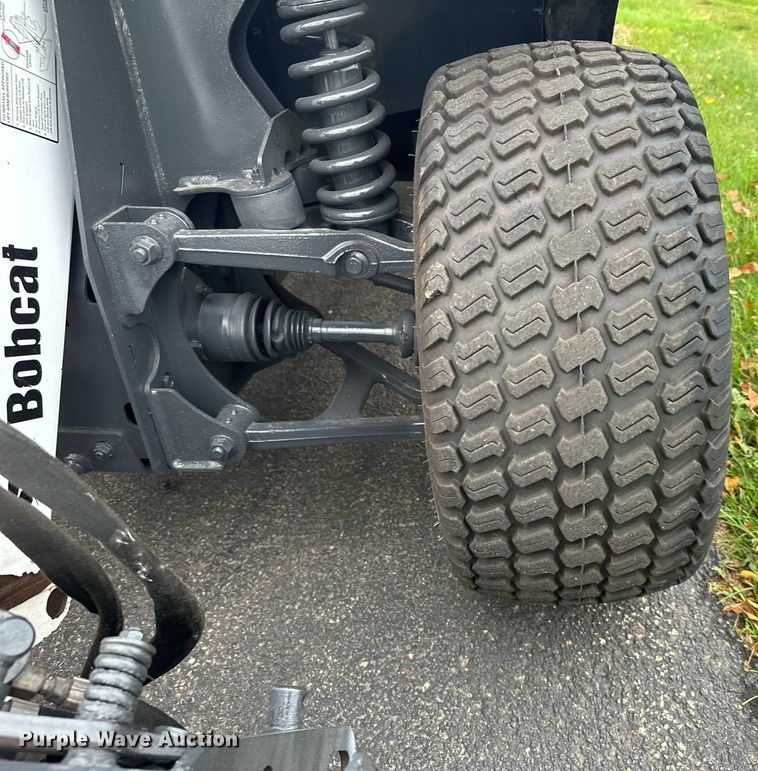 image for item MQ9475 2014 Bobcat 5600  utility vehicle