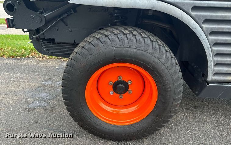 image for item MQ9475 2014 Bobcat 5600  utility vehicle