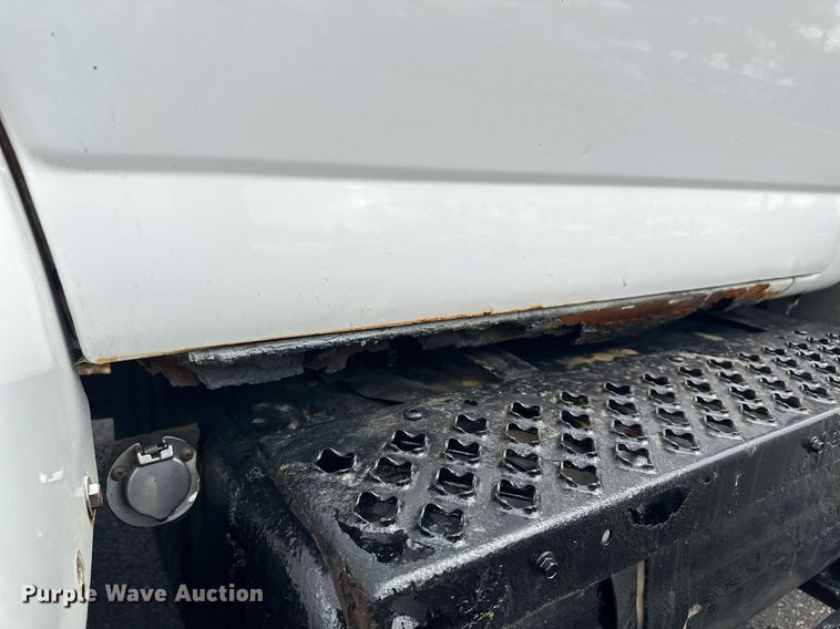 image for item MQ9477 2008 Chevrolet C5500  dump truck