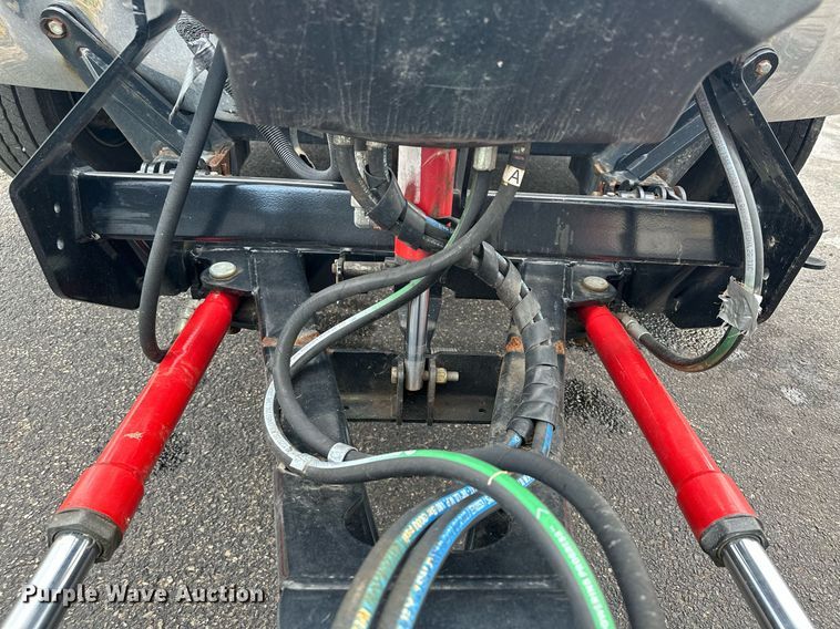 image for item MQ9477 2008 Chevrolet C5500  dump truck