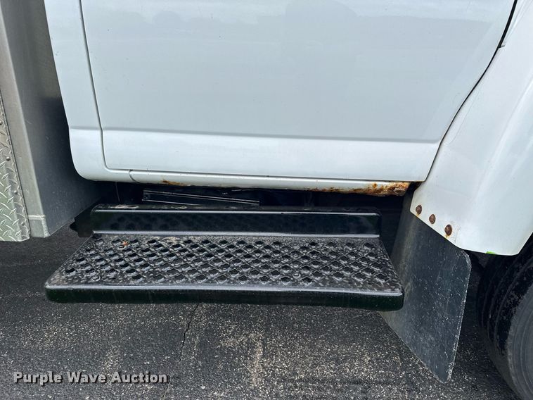 image for item MQ9477 2008 Chevrolet C5500  dump truck