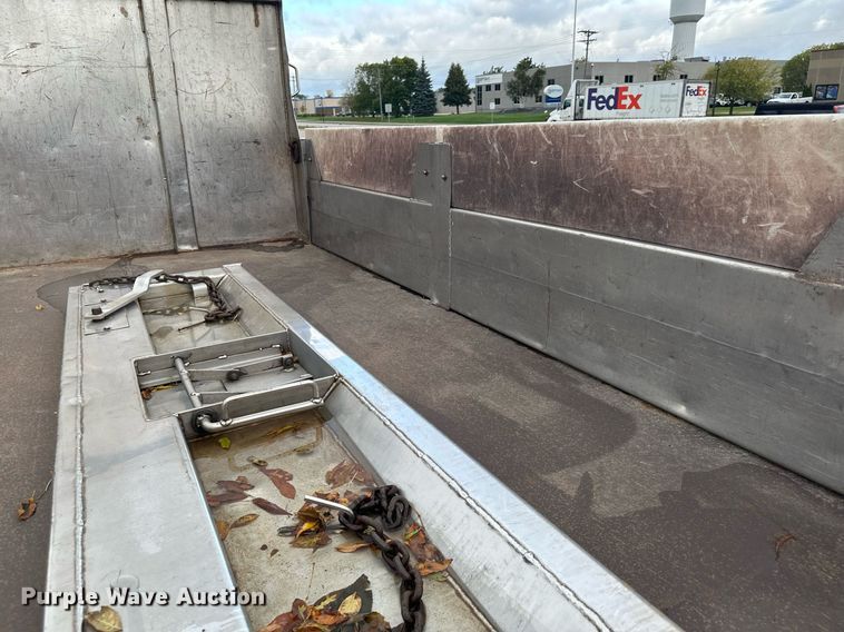 image for item MQ9477 2008 Chevrolet C5500  dump truck