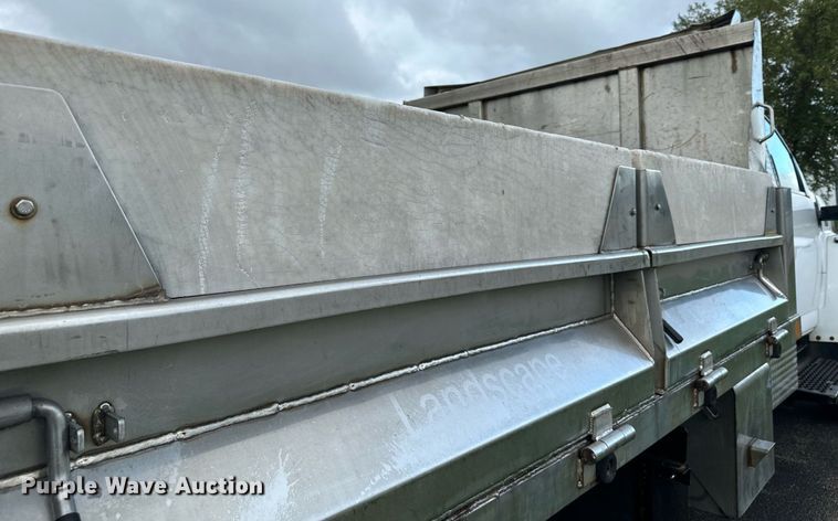 image for item MQ9477 2008 Chevrolet C5500  dump truck