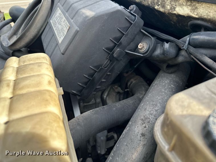 image for item MQ9477 2008 Chevrolet C5500  dump truck