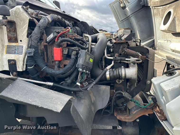 image for item MQ9477 2008 Chevrolet C5500  dump truck