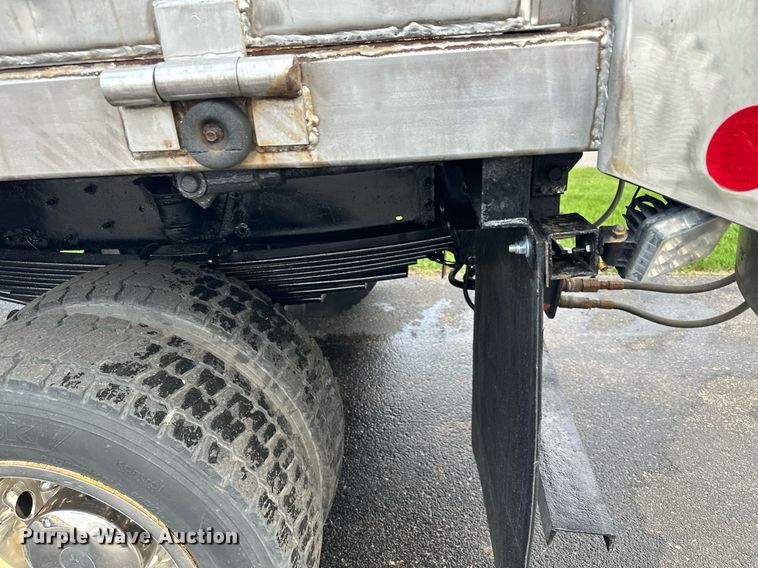 image for item MQ9477 2008 Chevrolet C5500  dump truck