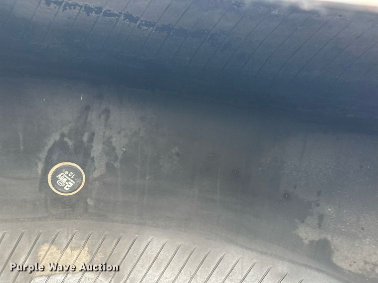 image for item MQ9479 (4) Bridgestone V-Steel Ultra Traction 20.5R25 tires