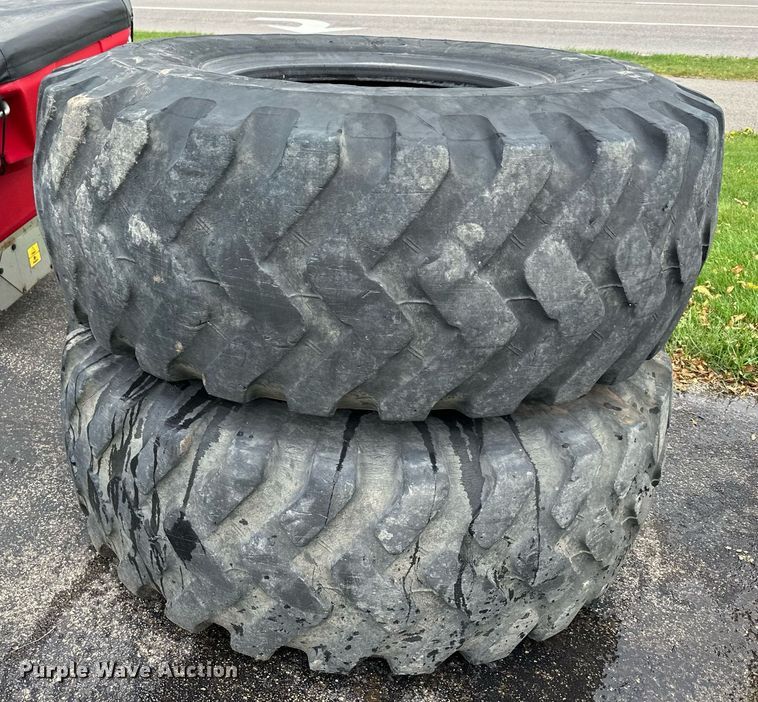 image for item MQ9479 (4) Bridgestone V-Steel Ultra Traction 20.5R25 tires