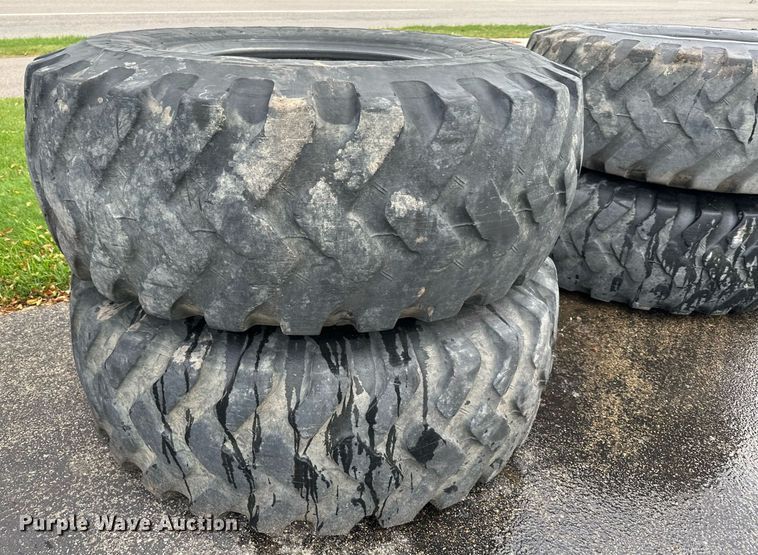 image for item MQ9479 (4) Bridgestone V-Steel Ultra Traction 20.5R25 tires
