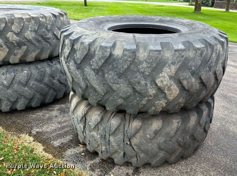 image for item MQ9479 (4) Bridgestone V-Steel Ultra Traction 20.5R25 tires