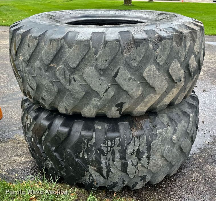 image for item MQ9479 (4) Bridgestone V-Steel Ultra Traction 20.5R25 tires