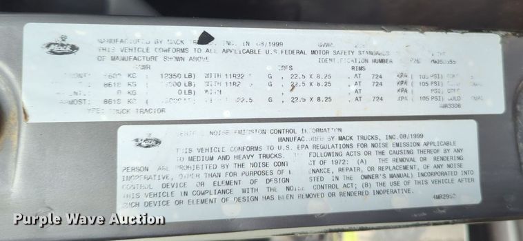 image for item MX9452 2000 Mack RD688S  water truck