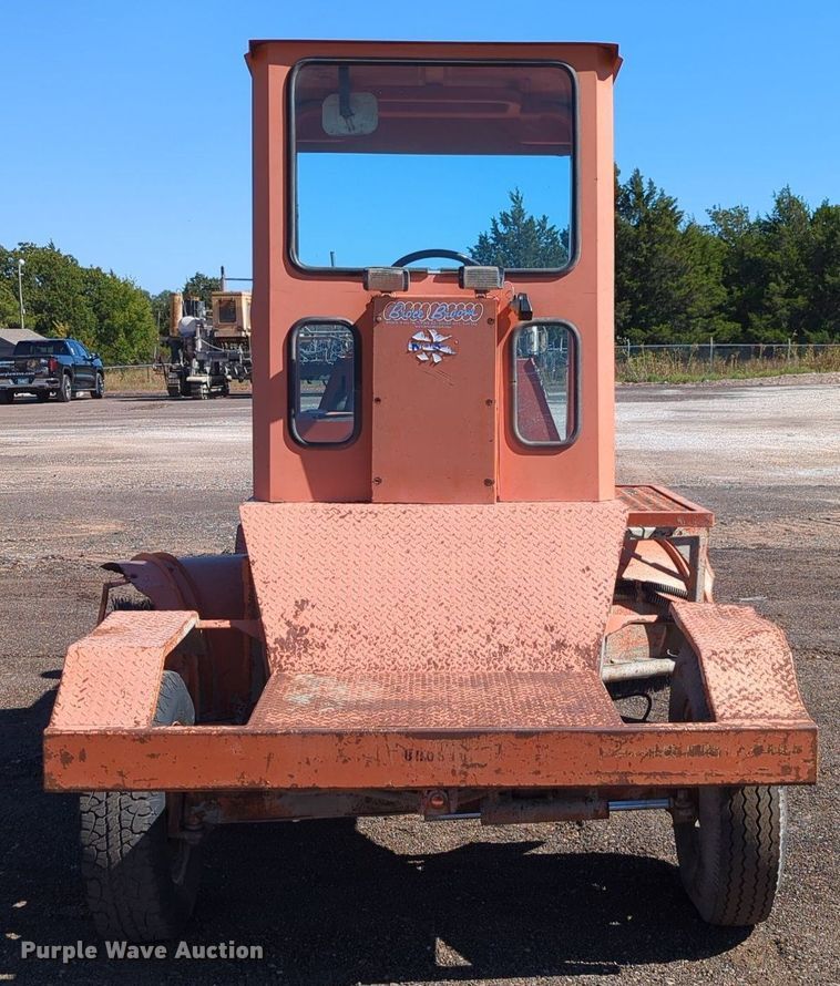 image for item MX9462 Broce RJ350  broom