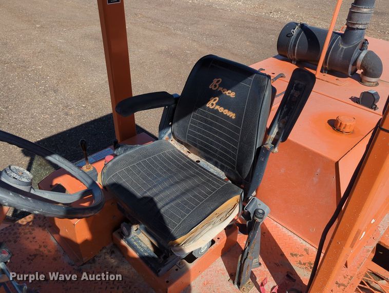 image for item MX9466 Broce KR350 broom