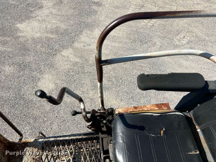 image for item NA9242 2001 International 2674  crane truck