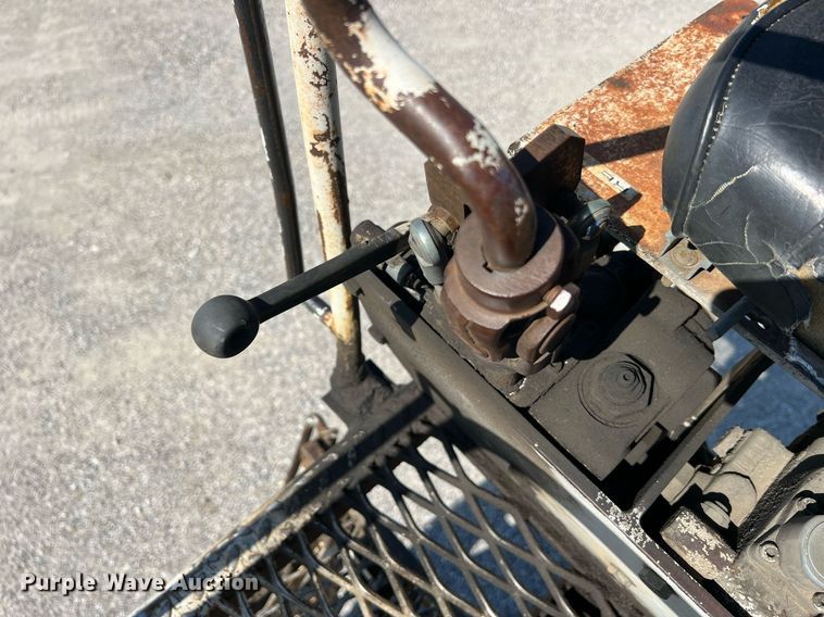 image for item NA9242 2001 International 2674  crane truck