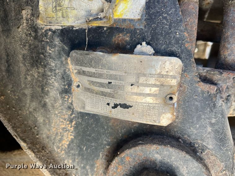 image for item NA9242 2001 International 2674  crane truck