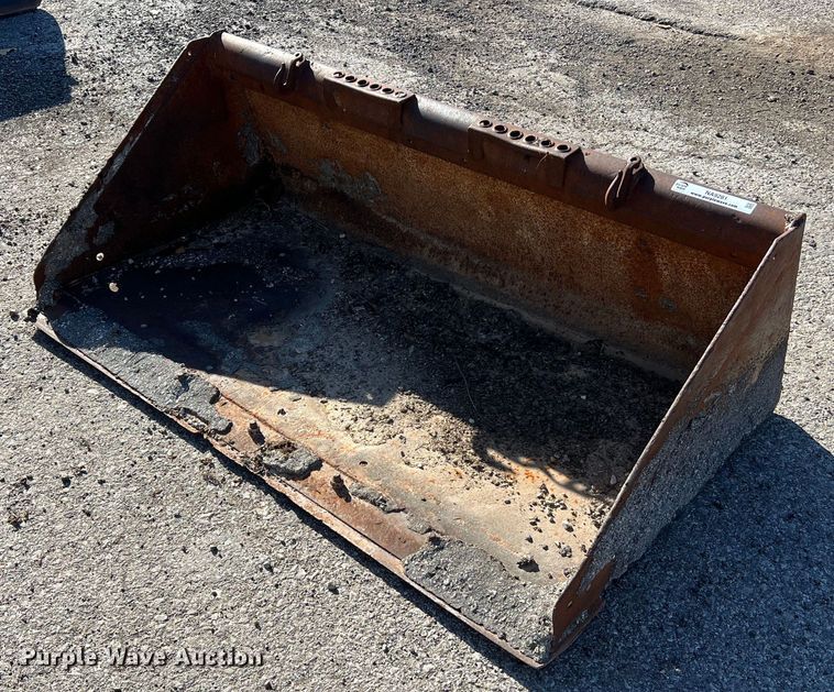 image for item NA9281 Bobcat skid steer bucket