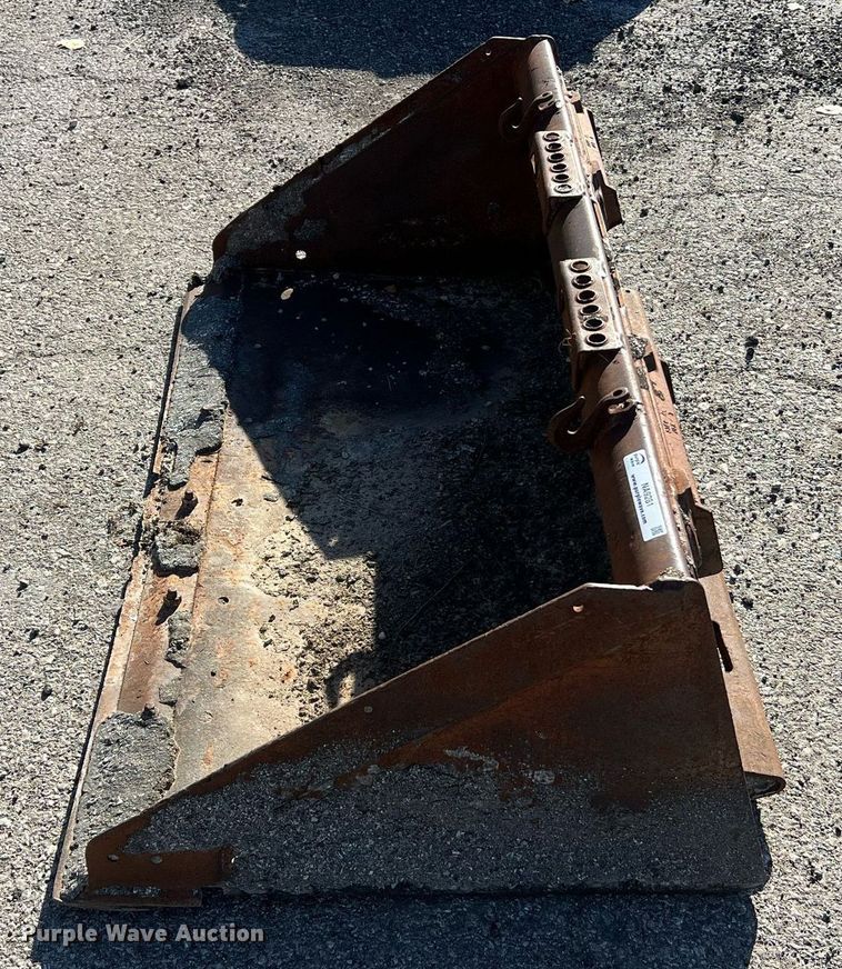 image for item NA9281 Bobcat skid steer bucket