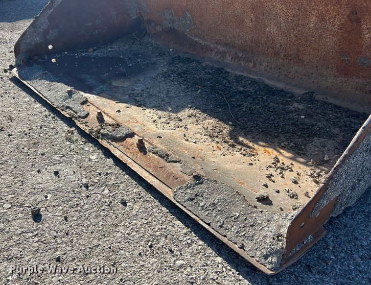 image for item NA9281 Bobcat skid steer bucket