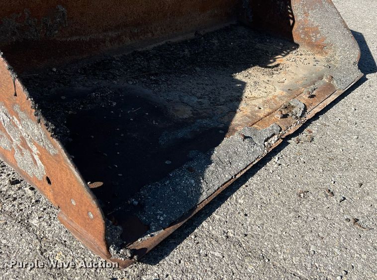 image for item NA9281 Bobcat skid steer bucket